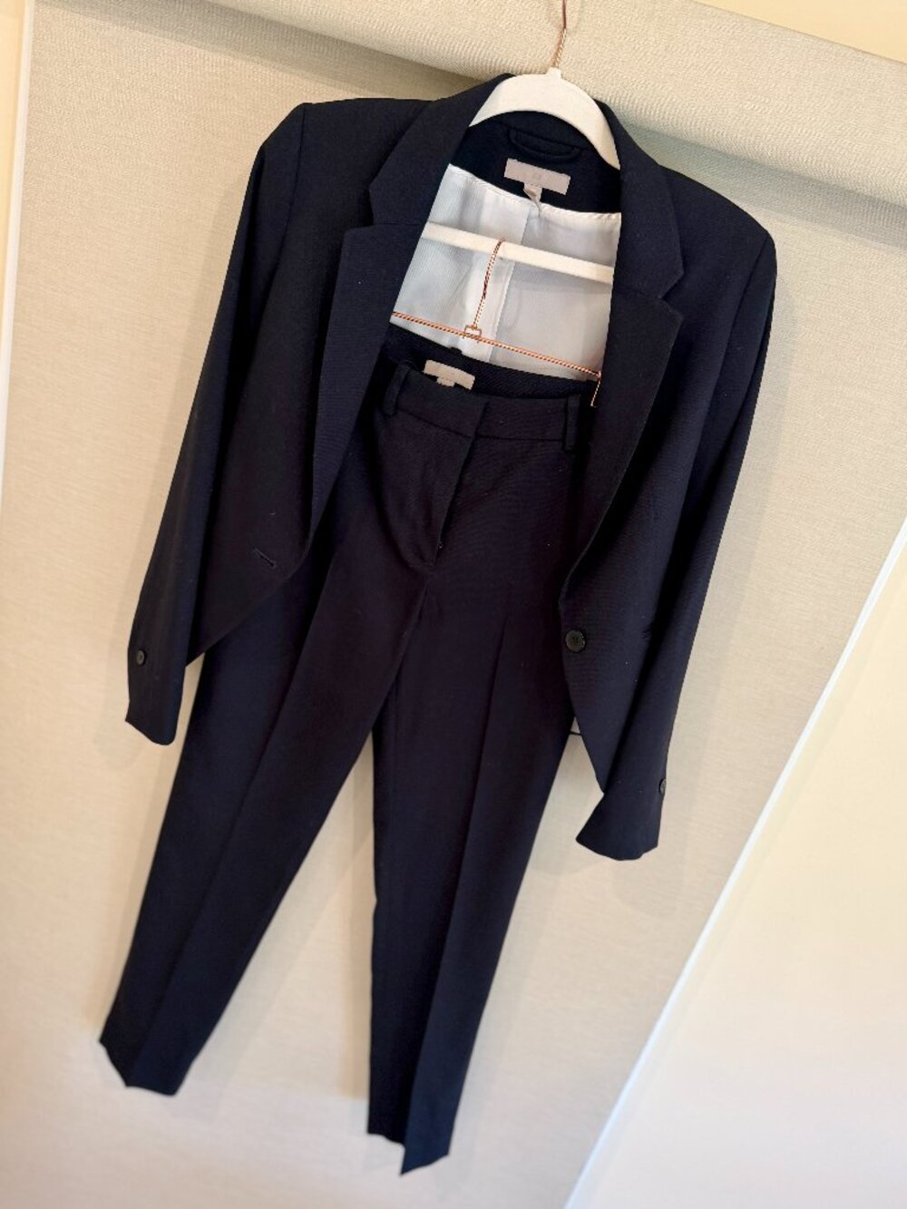 H&M Navy Tailored Suit Set | Blazer EUR 32 Pants EUR 34 | Paris